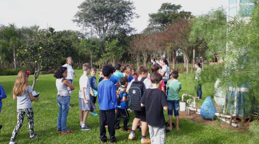 Visita da Escola Estadual De Ensino Médio Adão Seger na empresa